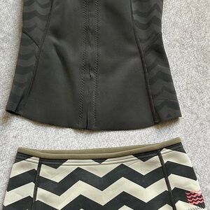 Billabong Gray and Red Surf Capsule